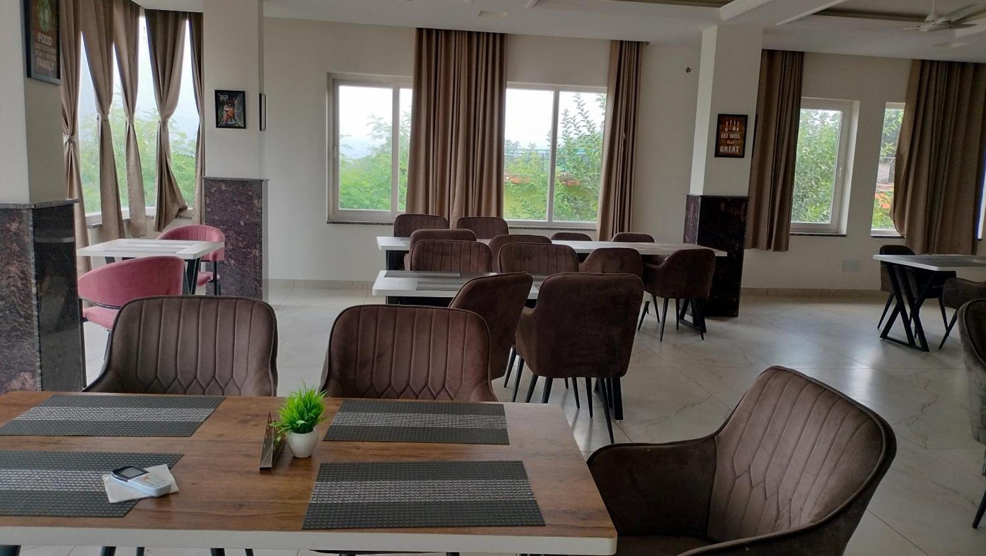 Govind Sagar View Hotel & Restaurant Bilaspur  Ngoại thất bức ảnh