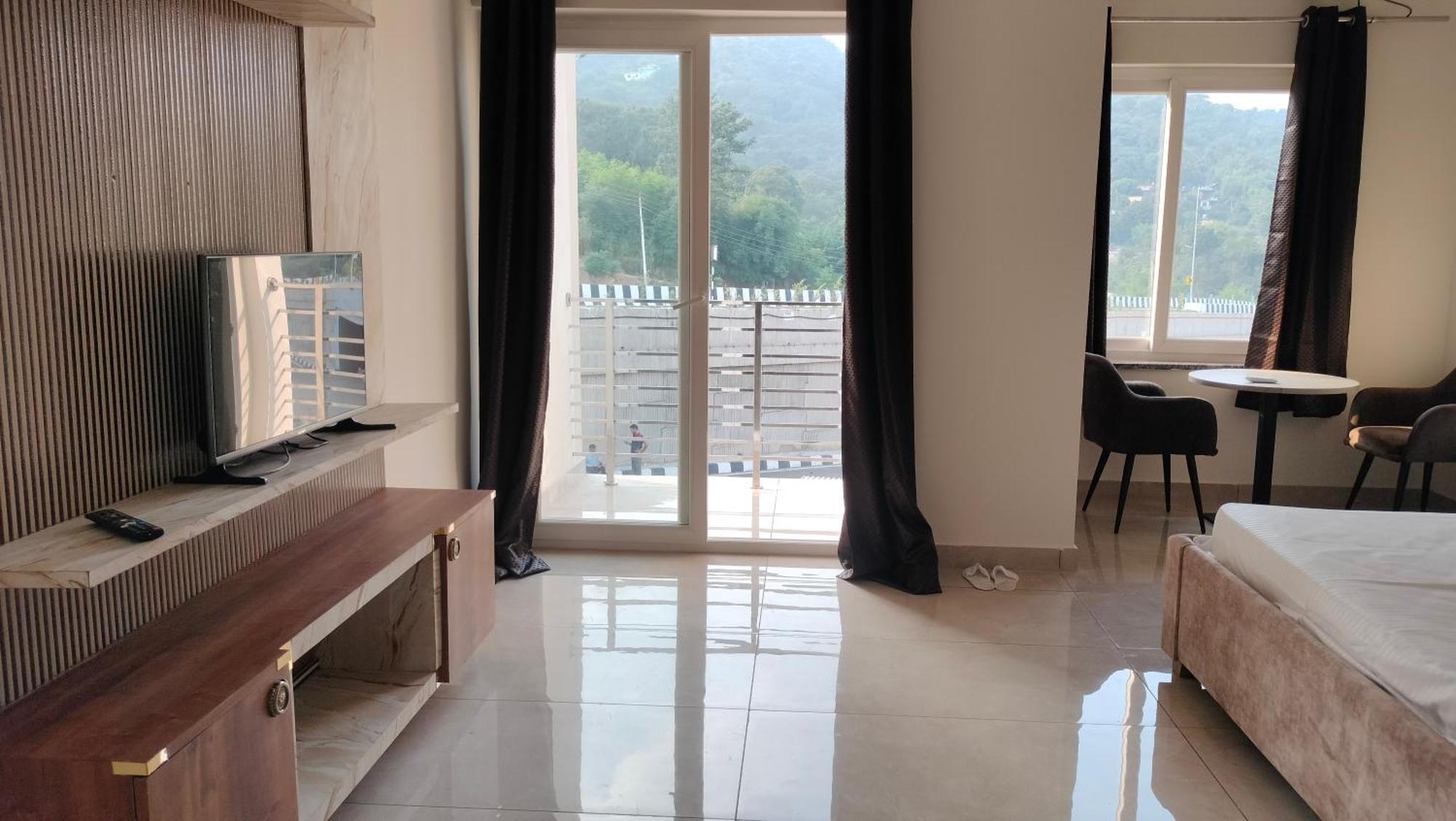 Govind Sagar View Hotel & Restaurant Bilaspur  Ngoại thất bức ảnh
