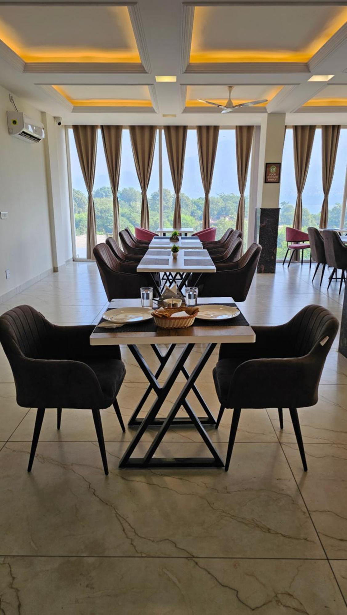 Govind Sagar View Hotel & Restaurant Bilaspur  Ngoại thất bức ảnh